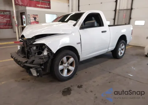 2015 Ram 1500 Express z USA, uszkodzony, nr VIN 3C6JR6ATXFG554437